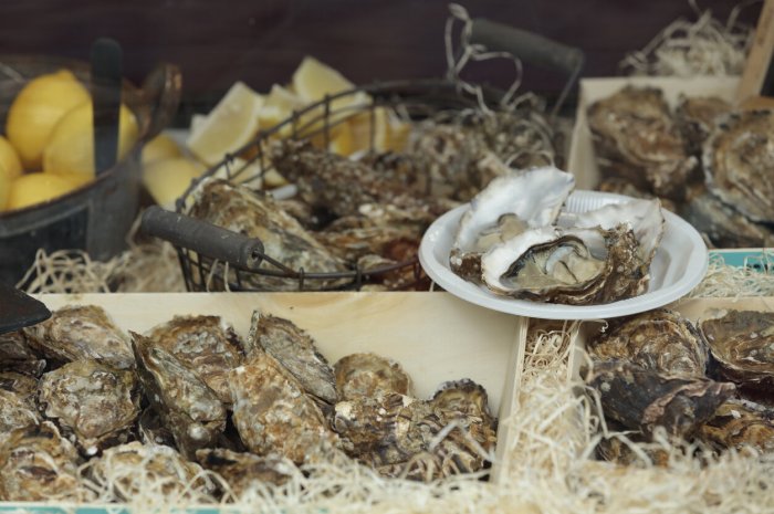 Huîtres et crépinettes truffées une tradition girondine