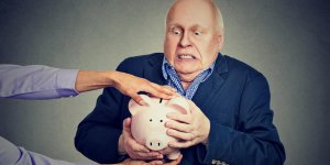 Epargne : peut-on décemment garder des sommes importantes sur son compte ?