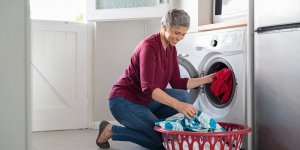 Lave-linge, lave-vaisselle, frigo... Nos astuces pour éviter les mauvaises odeurs dans votre maison
