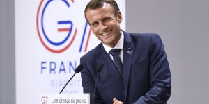 Emmanuel Macron : mais que lui trouve l'homme le plus riche du monde ?