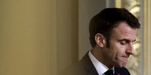 Retraite, popularité... Emmanuel Macron plus isolé que jamais ?