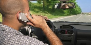 Téléphone au volant : entre 30% et 50% d’attention en moins