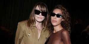 Carla Bruni et Inès Rau canons au défilé Saint Laurent à la Fashion Week : voici les photos