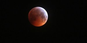 Photos : revivez l'éclipse totale de Lune de ce lundi 21 janvier 