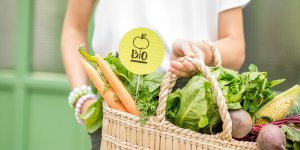 Panier anti-inflation : les 5 enseignes qui proposent des produits bios