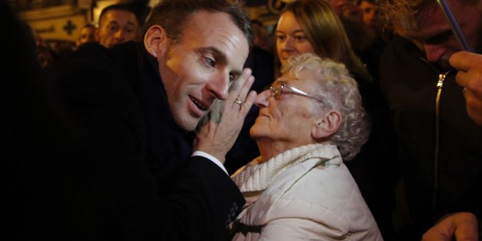 Retraites : Emmanuel Macron doit-il vraiment craindre une "guerre des générations" ?