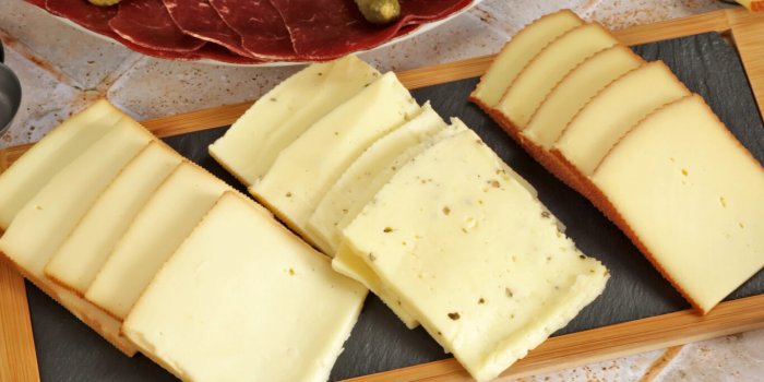 Rappel de fromage &agrave; raclette : les 30 r&eacute;f&eacute;rences &agrave; ne pas consommer