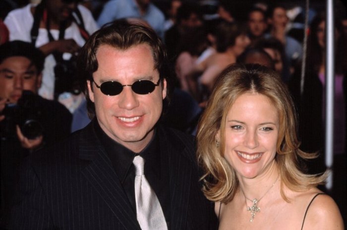 John Travolta et Kelly Preston complices en 2001