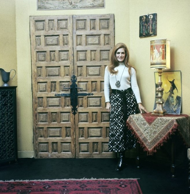 Dalida invitait à découvrir sa demeure à Paris en 1968