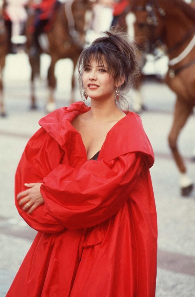 Sophie Marceau sublime à Cannes en 1987