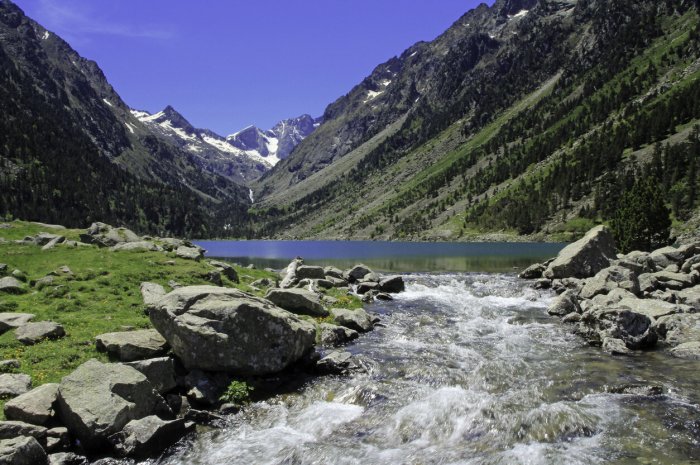 Le lac de Gaube dans les Hautes-Pyrénées
