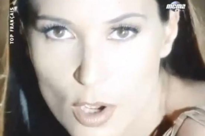 La chanteuse Zazie dans son clip Je, tu, il en 1992