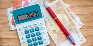 Aide pour déclarer ses impôts : 5 questions sur le service comptable gratuit Allo Impôt