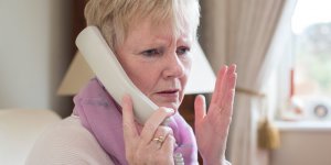 La facture téléphonique exorbitante d'une retraitée victime de l'arnaque au "ping call"