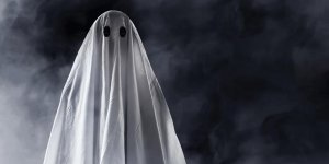 Une trentenaire affirme vivre des relations avec des fantômes 