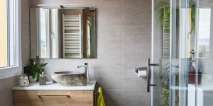Salle de bain : 5 idées ingénieuses pour optimiser votre espace 