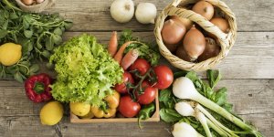 Fruits et légumes : ceux qui ne doivent jamais aller au frigo