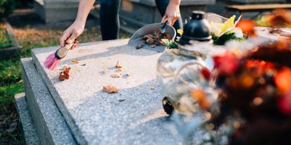 Obsèques : combien coûte un enterrement en France ? 