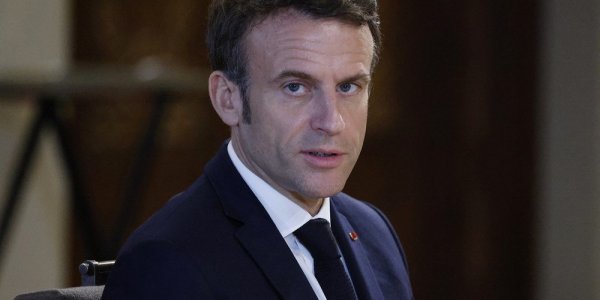 Réforme des retraites, colère sociale... Les défis qui attendent Emmanuel Macron en 2023