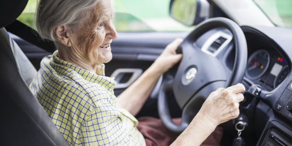 Permis de conduire à vie : bientôt des contrôles en fonction de l'âge ?