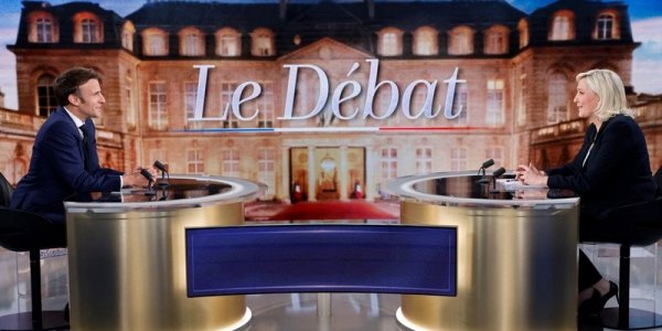 Débat présidentiel : les meilleures blagues des internautes entre Macron et Le Pen