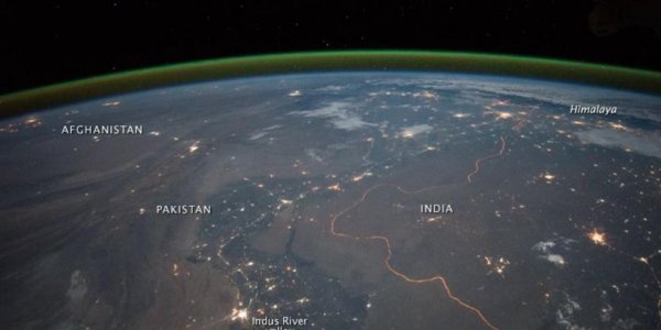 PHOTOS Les plus incroyables images prises la nuit depuis la Station spatiale internationale 