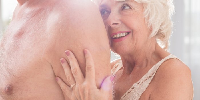 Le sexe à la retraite : les pires clichés sur votre vie intime