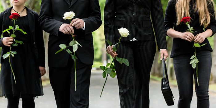  Le gouvernement annonce de nouvelles règles pour les obsèques